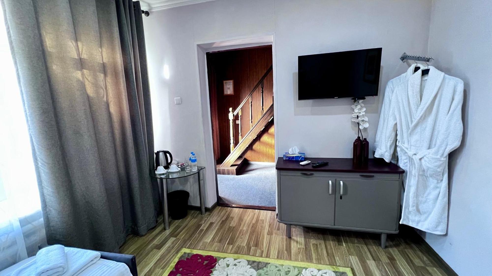Hotel Frodo Taszkent Zewnętrze zdjęcie